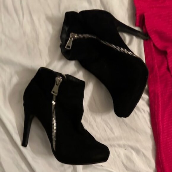 size 9 womens black ankle boots winter fall nine faux leather heels - Picture 1 of 5